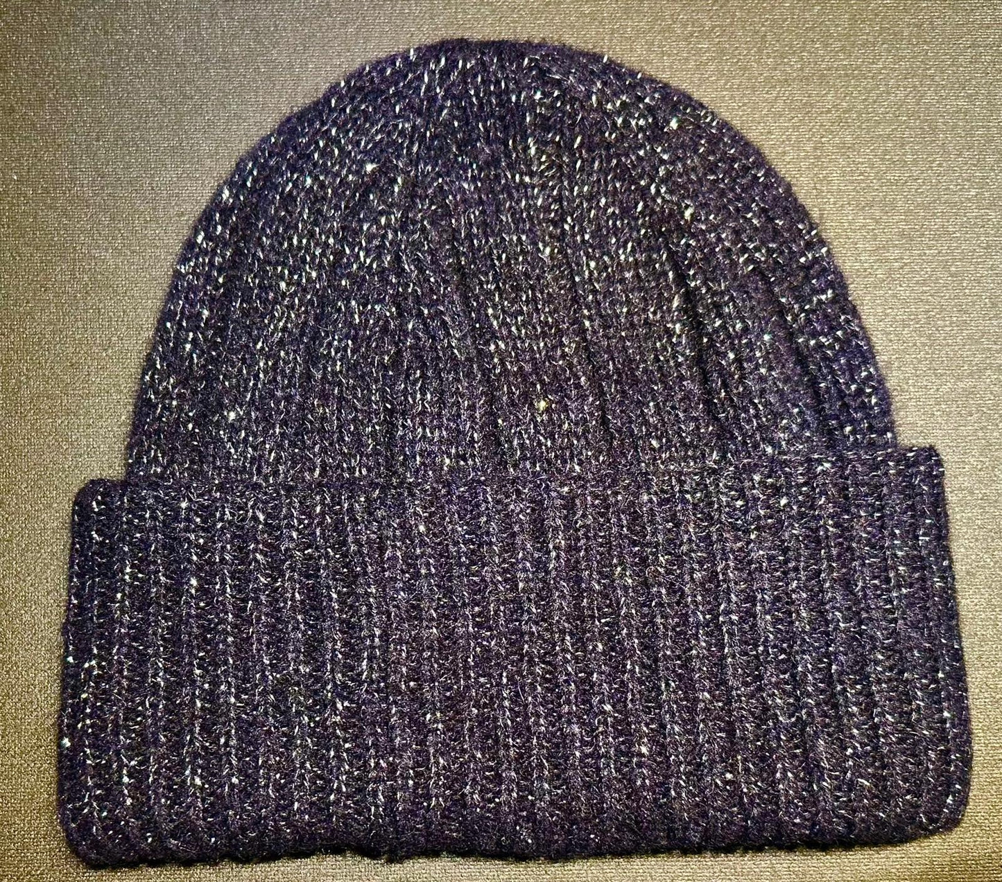 Căciulă Beanie cu inserție argintie